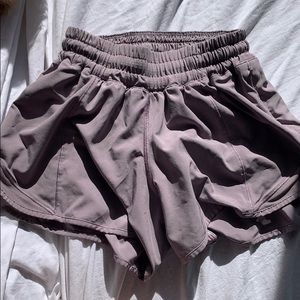 lululemon hotty hot short